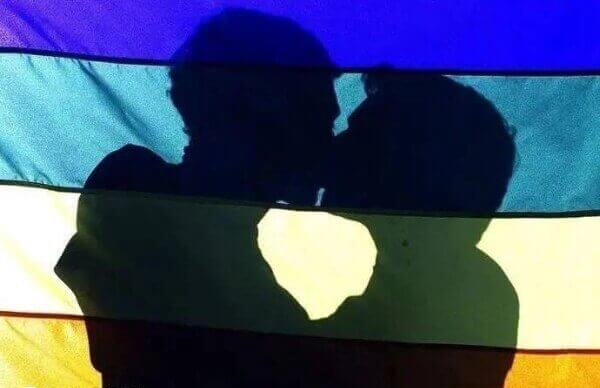 女同恋可以做美国做试管