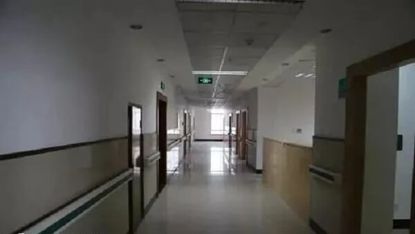 衢州人民医院走廊