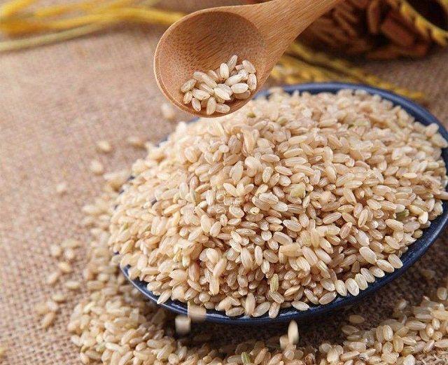 食用糙米可保障维生素B1的摄入