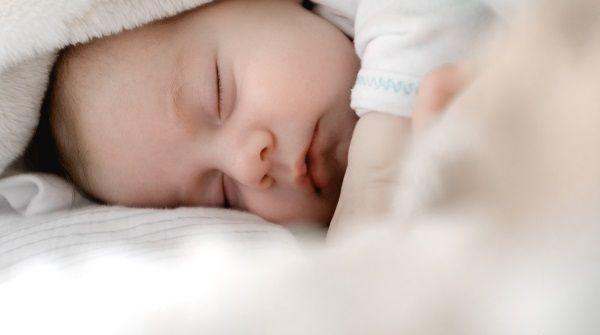 打完麻疹疫苗让宝宝多休息