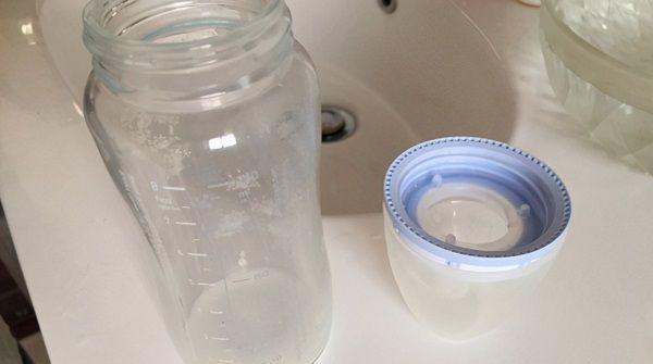 长时间不清洗奶瓶会滋生细菌