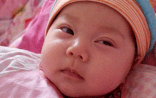 1岁宝宝睡觉翻白眼的坏处