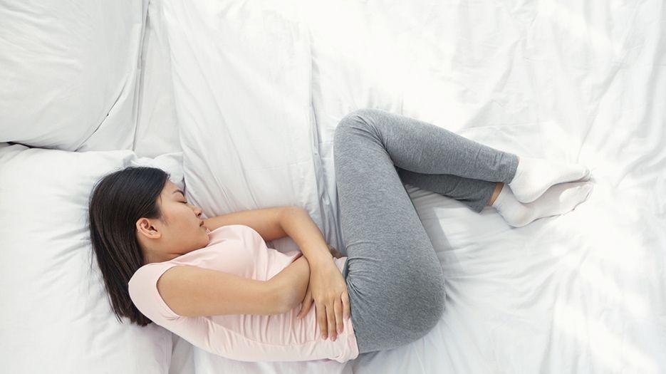 女性肚子疼.jpg