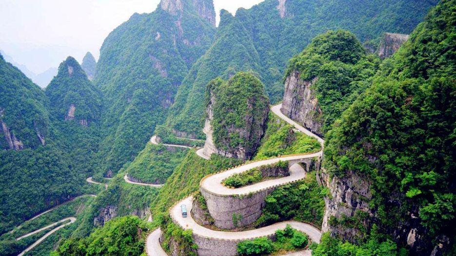 湖南旅游必去景区有哪些？湖南旅游十大必去景区分享.jpg