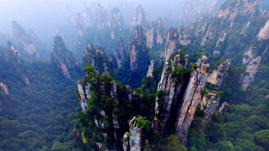 张家界旅游哪里好玩？2023赠你张家界旅游攻略必去景点.jpg
