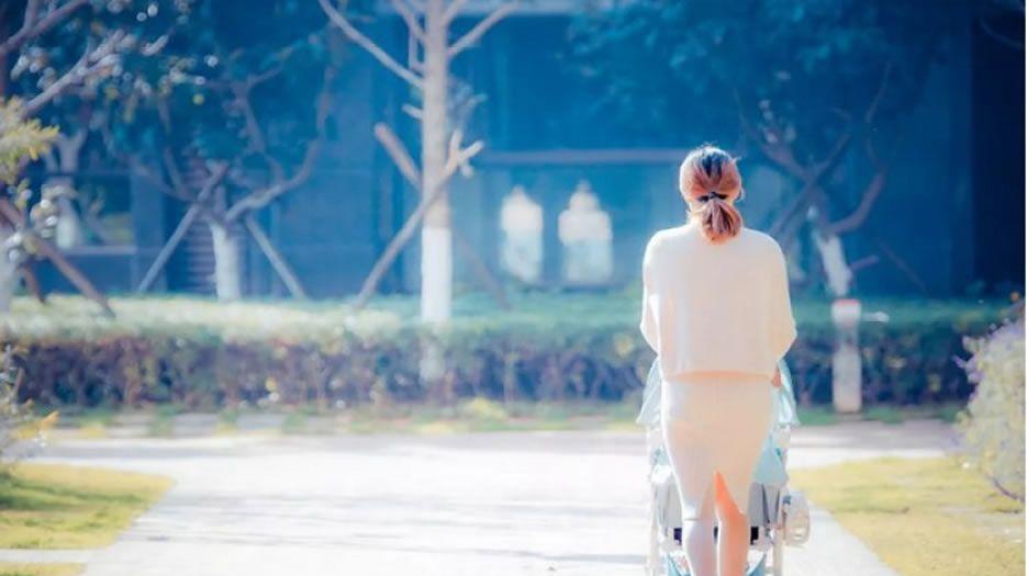 单身女性生育.jpg