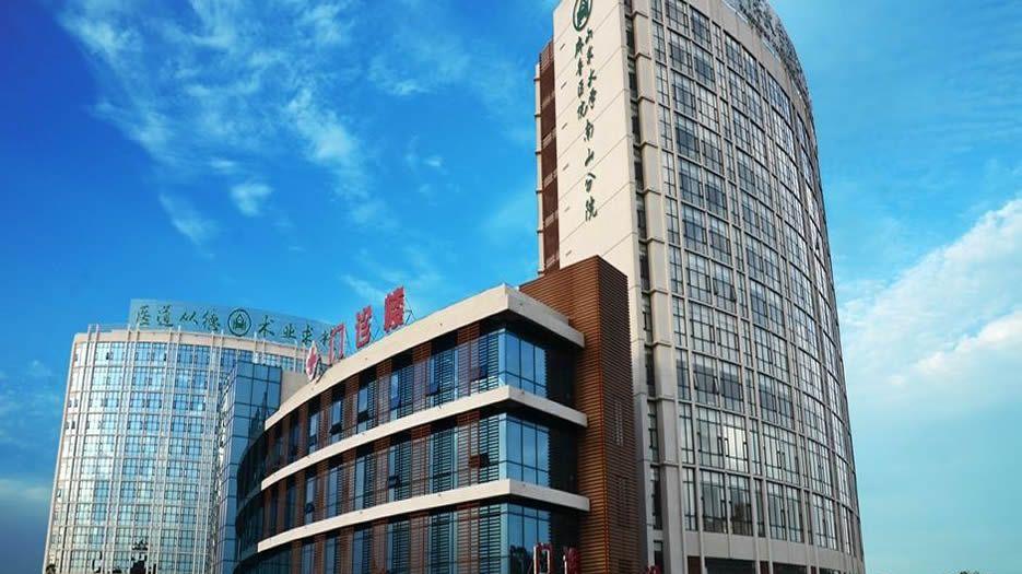 山东大学齐鲁医院.jpg