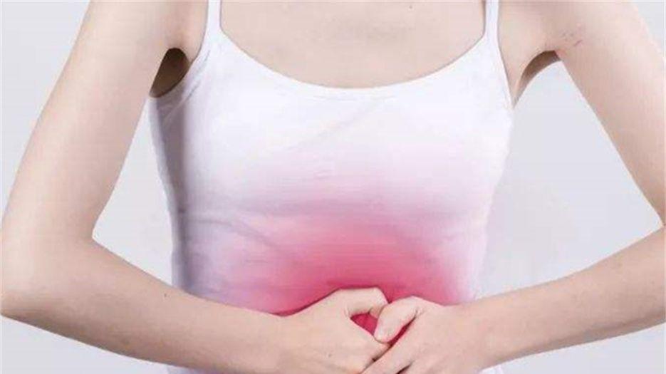 女性