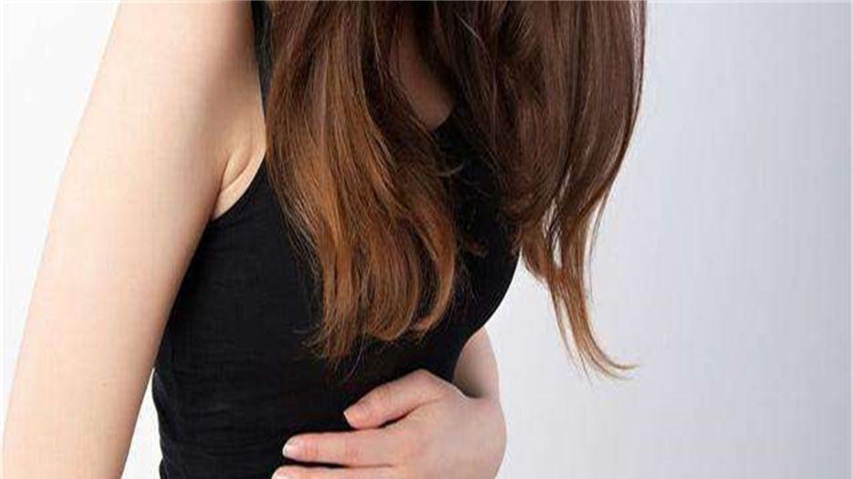 女性