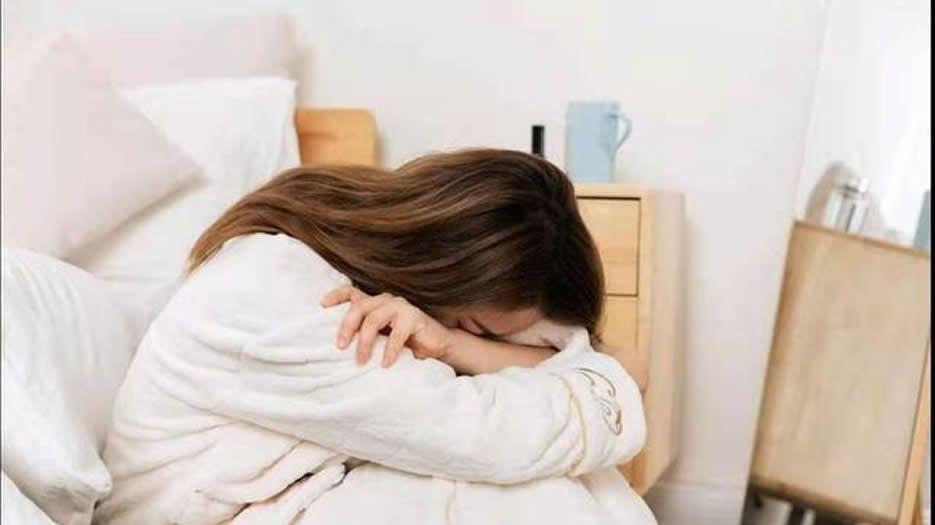女性