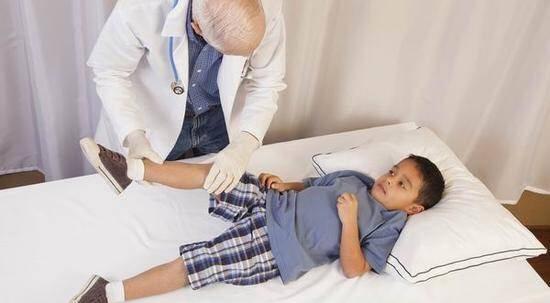 孩子腿痛可能是因为生长痛