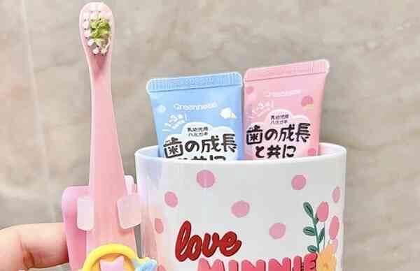 宝宝幼儿期可以不用刷牙
