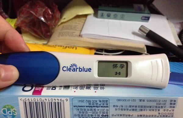 Clearblue可丽蓝十字验孕棒检测早孕的原理就是通过尿液中的hcg进行判断的