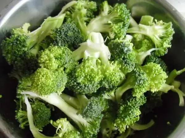 多吃蔬菜西兰花可以充当肝脏的清道夫