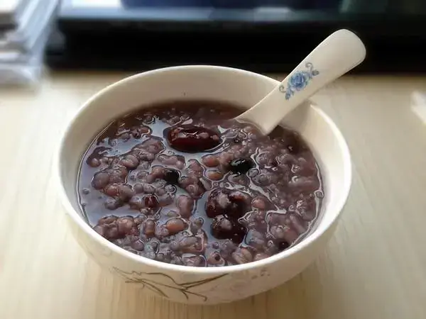 黑豆可以起到调和气血的效果