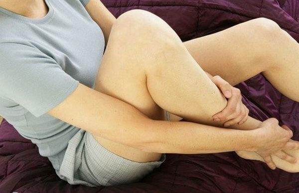 腿抽筋出现后要及时找出原因对症治疗