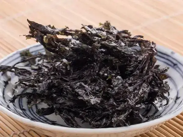 紫菜中含有大量的嘌呤