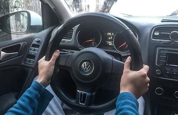试管移植后开车回家要做好保护措施