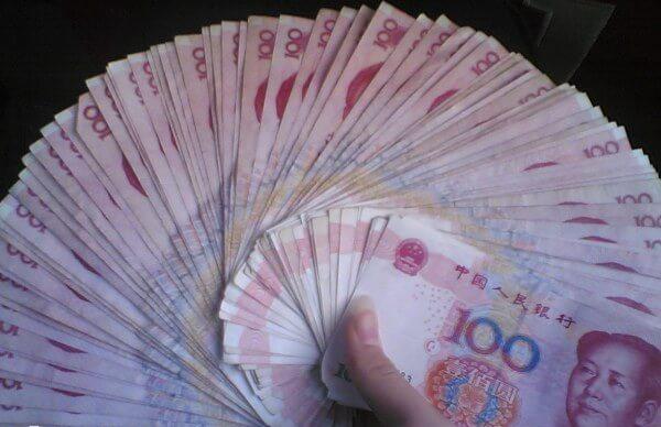 试管婴儿手术费大概在两万元左右