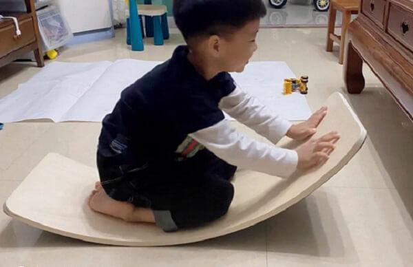 聪明板并不能开发宝宝右脑