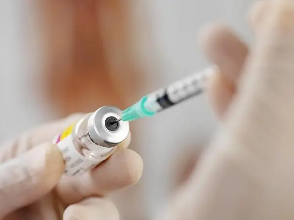 孩子接种疫苗后要注意观察