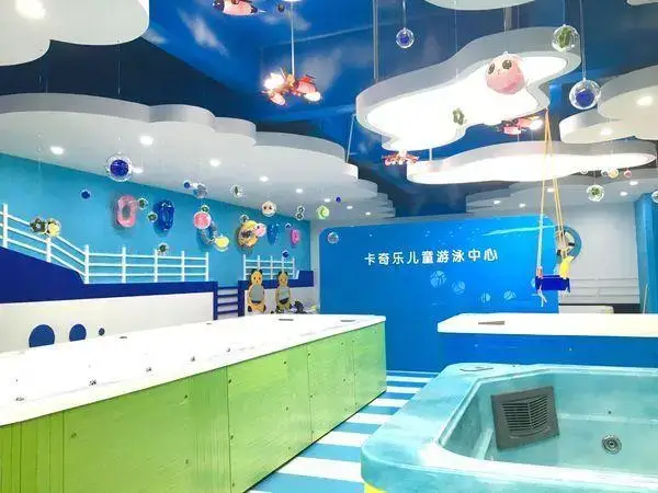 婴儿游泳有助于促进血液循环