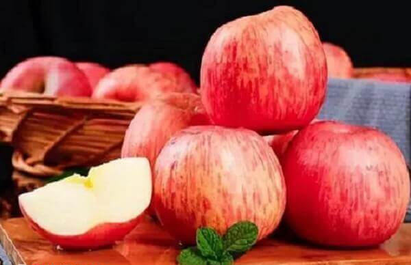 多吃苹果可维持卵巢的健康