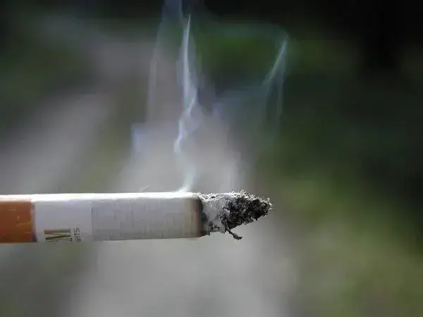 吸烟会导致试管失败浪费金钱和时间