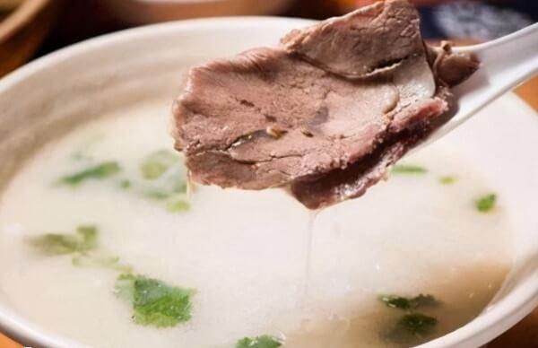 喝羊肉汤能帮助暖宫