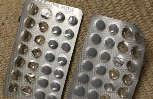 芬吗通白片主要用于月经周期前14天的治疗期
