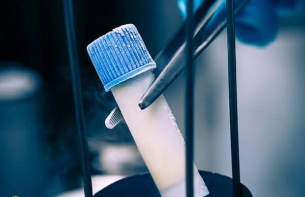 液氮储存冻精保存时间长