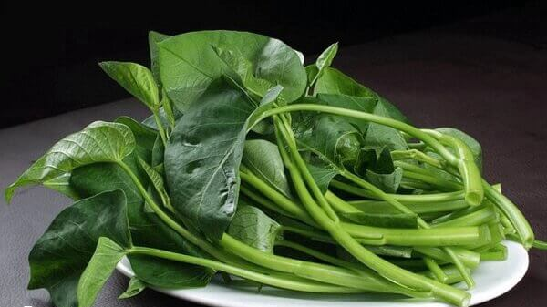 每天食用空心菜不能过量