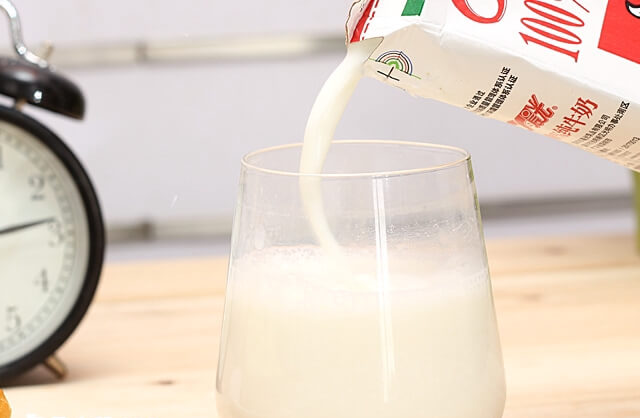 牛奶、酸奶是钙的良好来源