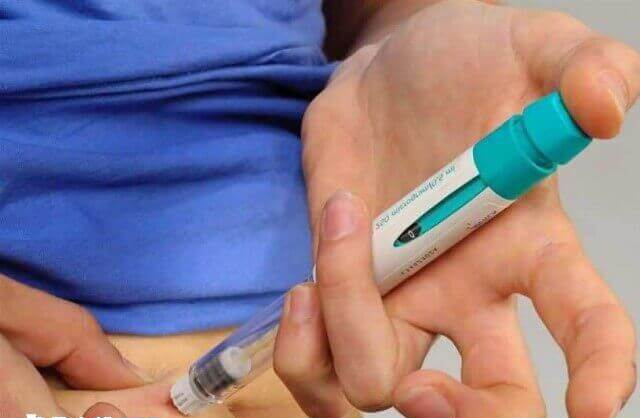 腹胀可以适当按摩缓解