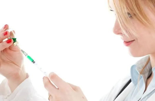 泰国千禧生殖中心：试管婴儿促排阶段“打夜针”的关键作用