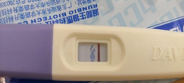 美国鲜胚移植第九天试纸浅痕：是着床信号还是虚惊一场？