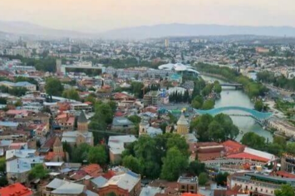 格鲁吉亚试管助孕：跨越重重阻碍，圆生育梦想