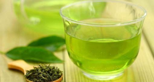 哺乳期的女性喝绿茶的好处和坏处都有什么？
