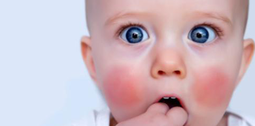 育儿须知:宝宝若出现这5症状说明要长牙了