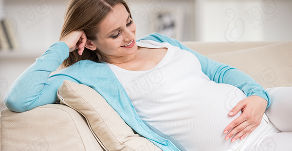 妊娠38周规律宫缩症状科普，除了腹痛还有这些征兆