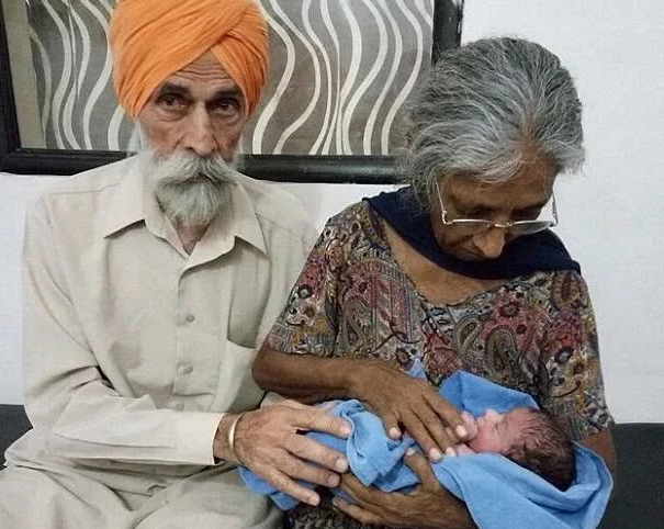 印度一位妈妈开挂了！72岁高龄“试管婴儿”生下儿子