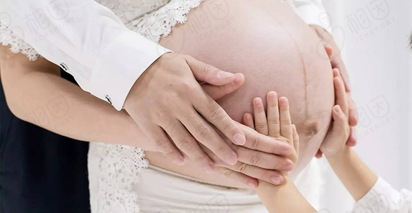 孕晚期每天晚上频繁假性宫缩，专家：可能是这些原因导致
