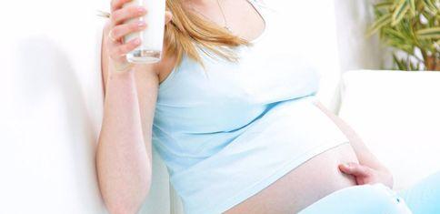 孕妇怀孕8个月的表现，需要注意胎儿哪些问题？