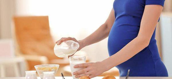 网络谣言移植后吃油菜会使胚胎萎缩，是真的吗？