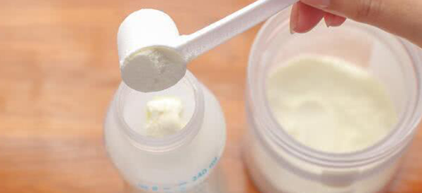 48度水泡奶粉会不会烫伤宝宝的口腔？