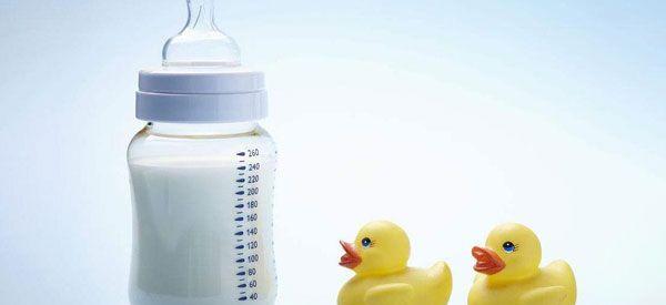 新生儿混合喂养喂奶间隔最好是多久？