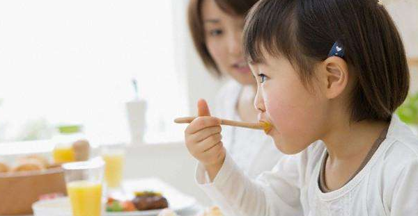 避免宝宝噎食，做好这几点预防措施很关键！