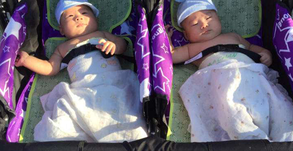 尺寸、价格都有硬性标准，选择双胞胎婴儿床决不可大意！