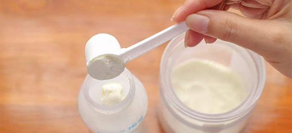 为什么不建议1岁以后的宝宝喝三段奶粉呢？