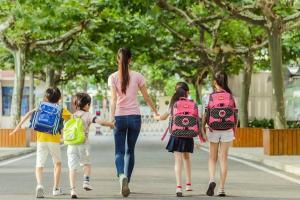 热点资讯:萌娃给老师发语音:不想上学想捡垃圾,4招帮孩子摆脱入学恐惧